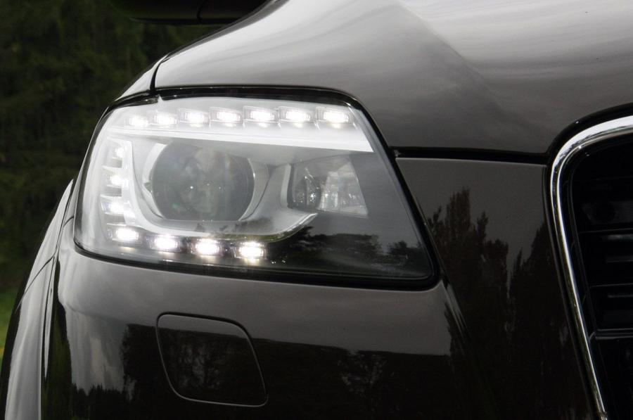 Детали экстерьера Audi Q7 3.0T Quattro (4L) 2010 года  (фото 15 из 38)